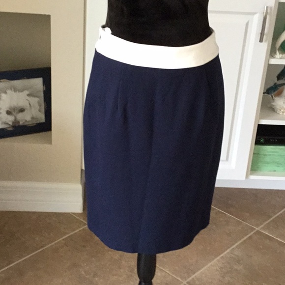 Carmen Marc Valvo knit skirt, side zip, size M - Picture 4 of 6